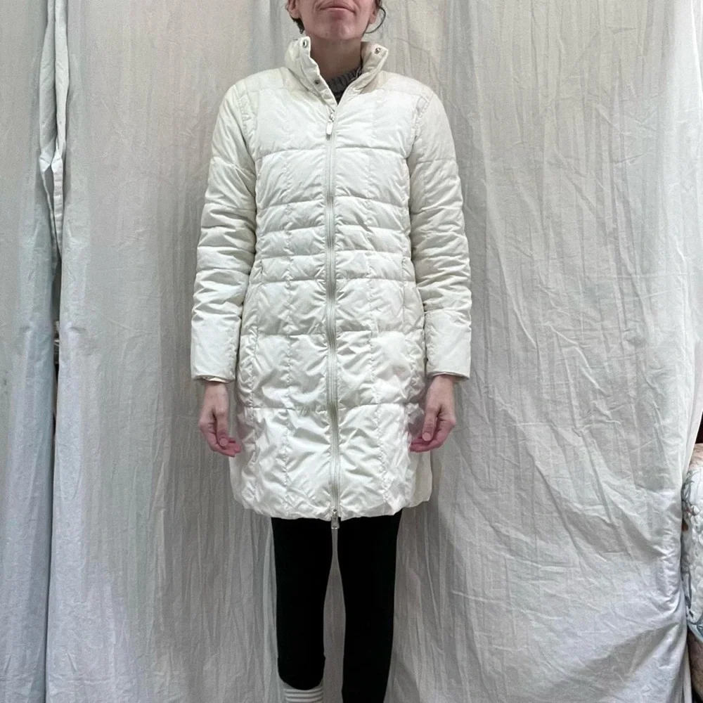 White Reversible Mid Length Puffer Coat Size XS/S